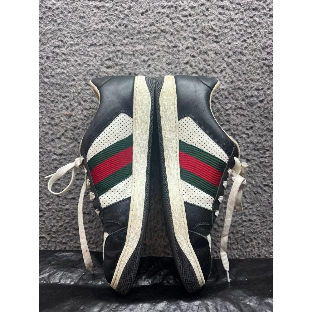 Gucci pre owned